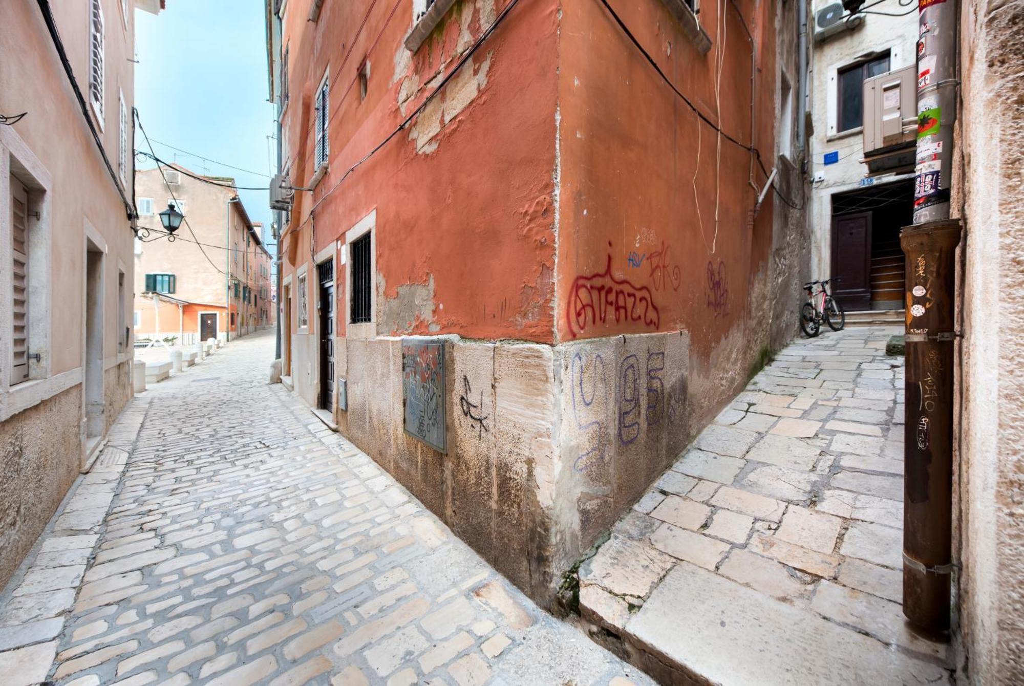 Apartment Leo Rovinj Luaran gambar
